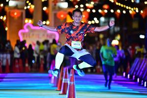 BIB: 50117
                            <button type="button" onclick="openModal(21803266)" class="btn btn-primary btn-sm float-right btn-popup" data-toggle="modal" data-target=".modal-high-quality">
                        <i class="fas fa-shopping-cart"></i> Add to Cart
                    </button>
                                            <button type="button" onclick="isThisMe(21803266, true)" class="btn btn-success btn-sm float-right btn-popup btn-isme hidden" data-toggle="tooltip" data-placement="bottom" title="นี่คือรูปของคุณใช่ไหม คลิกที่นี่เพื่อเอาเข้าอัลบั้ม">
                        <i class="fas fa-plus"></i> Add to album
                    </button>
                    <button type="button" onclick="isThisMe(21803266, false)" class="btn btn-warning btn-sm float-right btn-popup btn-isnotme hidden">
                        <i class="fas fa-ban"></i> Remove from album
                    </button>